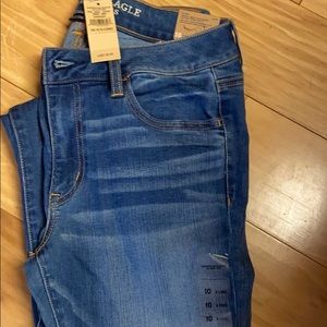 American Eagle Light wash jeans